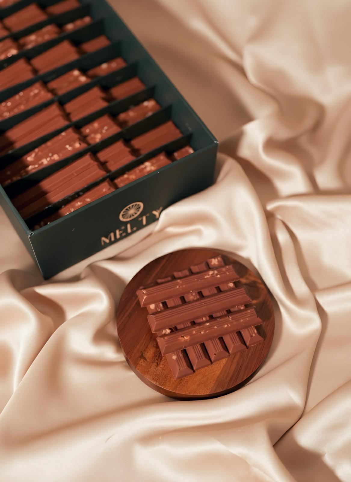 Golden caramel sticks